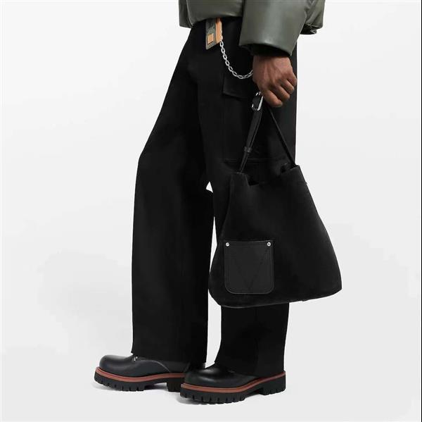 2026120181656215 270